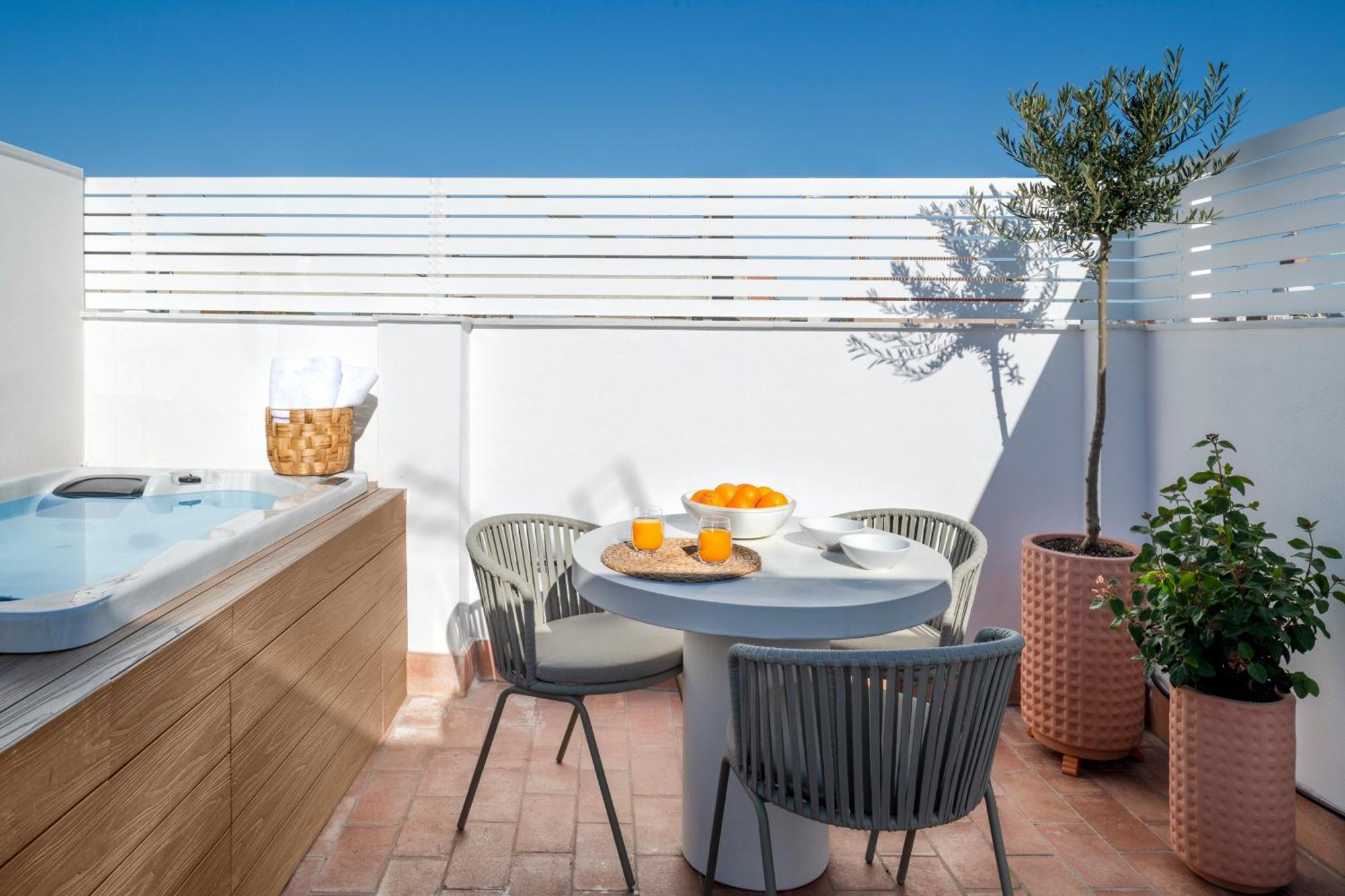Magno Apartments Santa Clara - Private Terraces With Jacuzzi Sevilla Exterior foto